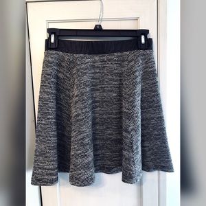 Knit black and white mini skirt
